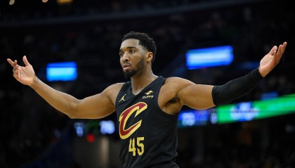 星空娱乐官方APP下载入口-今日缺战活塞！阿特金森：如果今天是季后赛 米切尔肯定会上场！